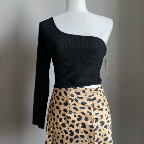 🔹New🔹Rib Knit Crop Top - Picture 3 of 10